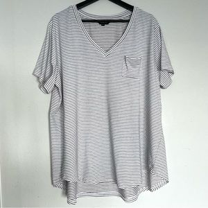 Amaryllis V neck pocket tee stripped size 2X